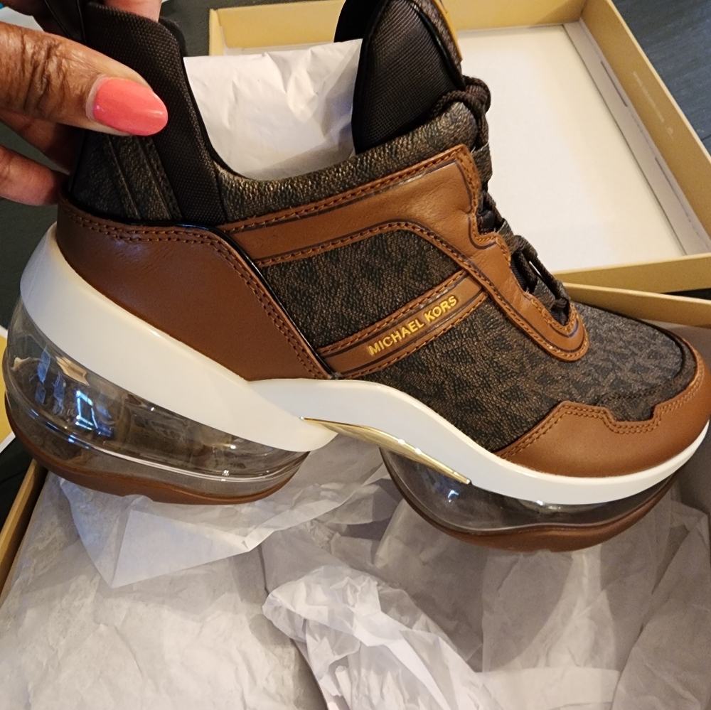 SOLD!!! Michael Kors Olympia Logo trainer
